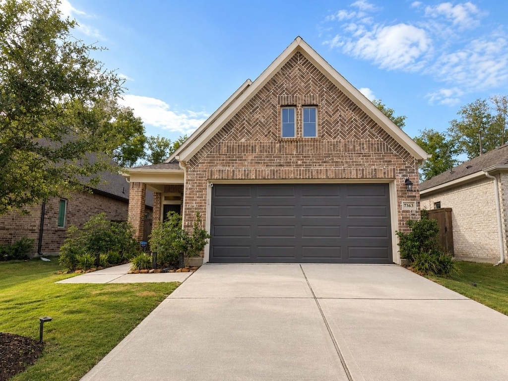 7363 Lake Arrowhead Lane - Photo 0