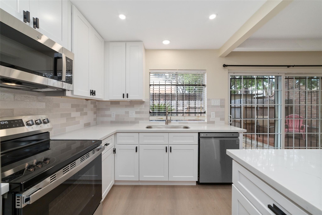 14345 Misty Meadow Lane - Photo 11