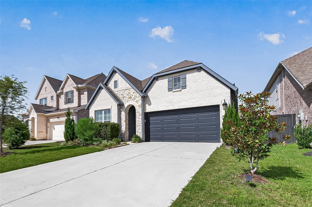 234 Amaranth Way - Photo 3