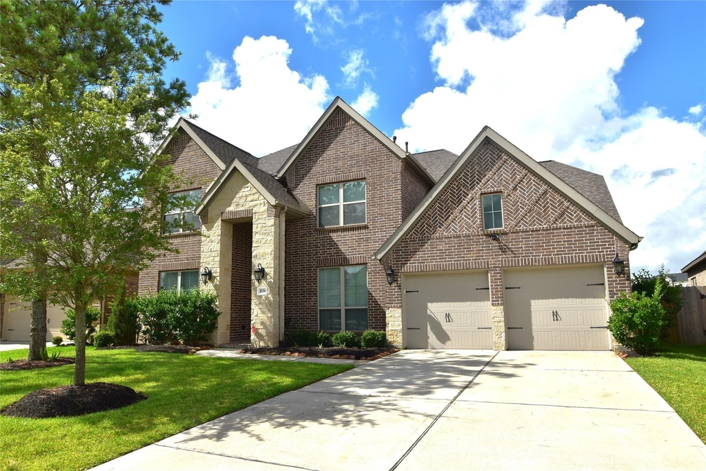 10206 Peytons Grace Lane - Photo 1