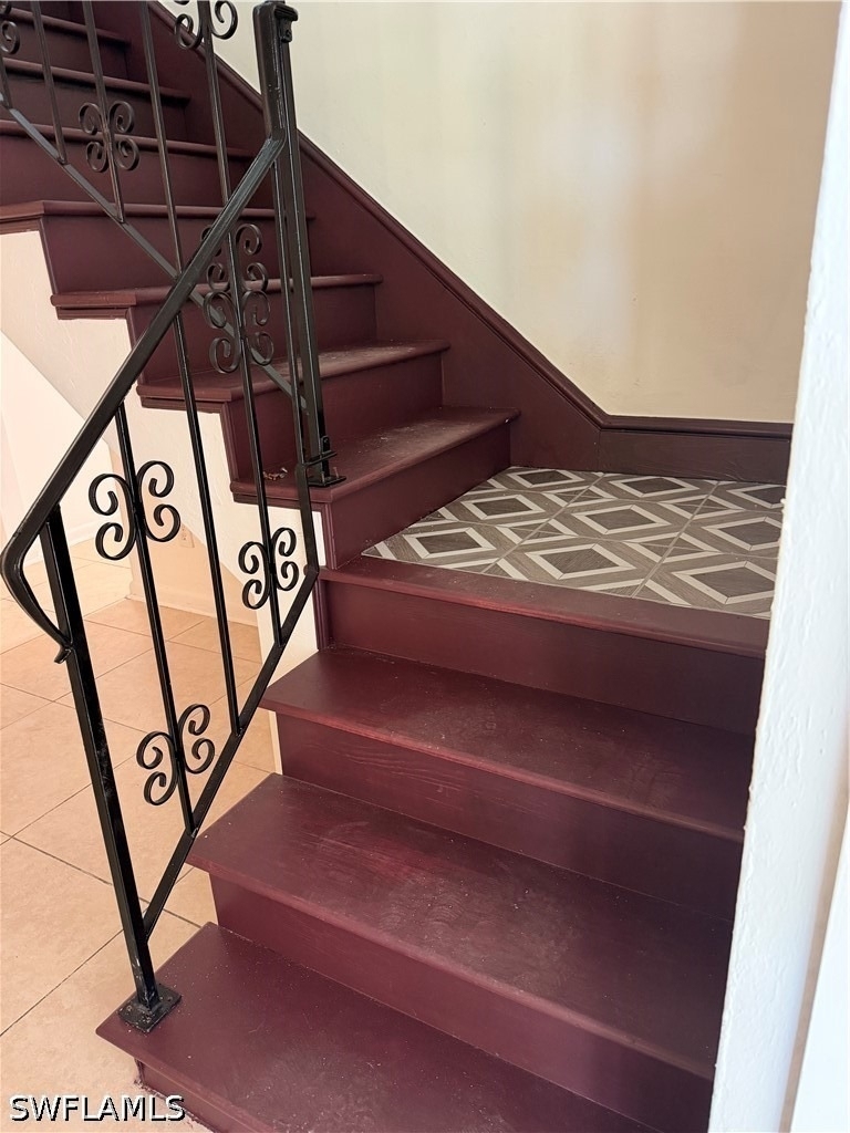 2496 42nd Street Sw - Photo 3