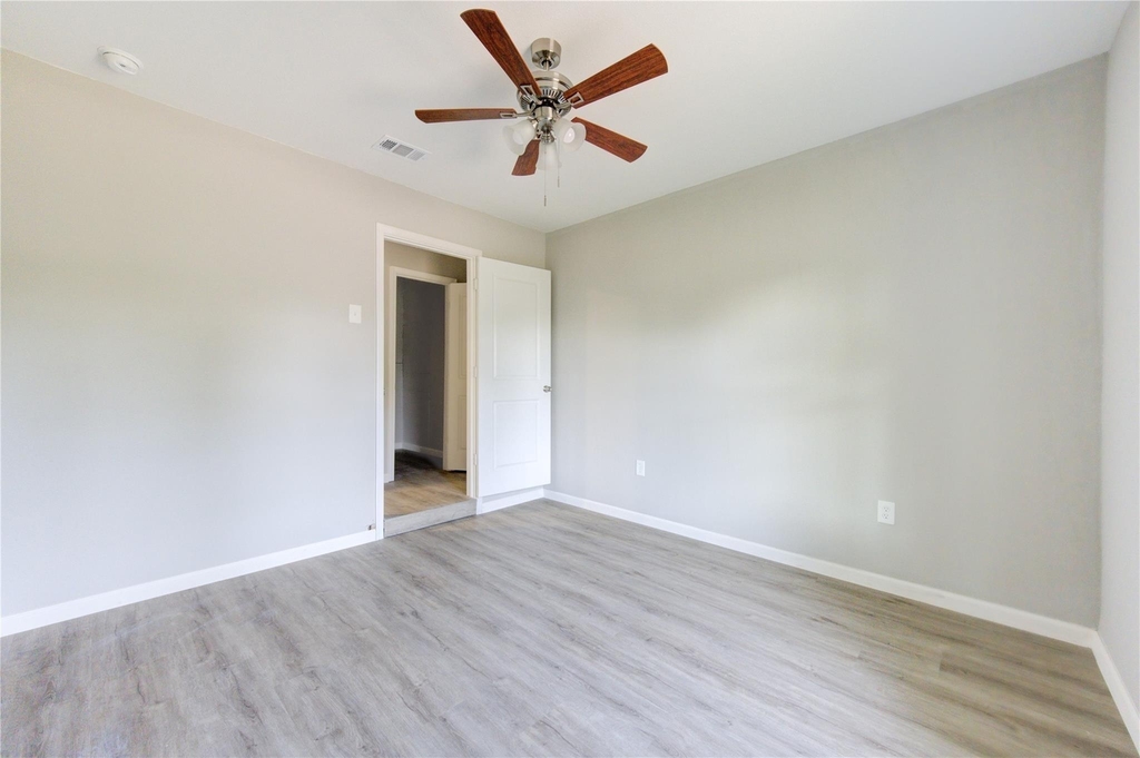 3304 Washington Street - Photo 10