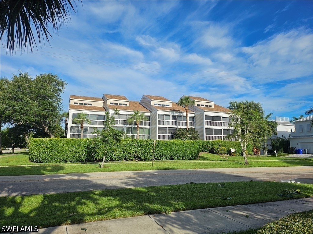 1050 9th Street S - Photo 11