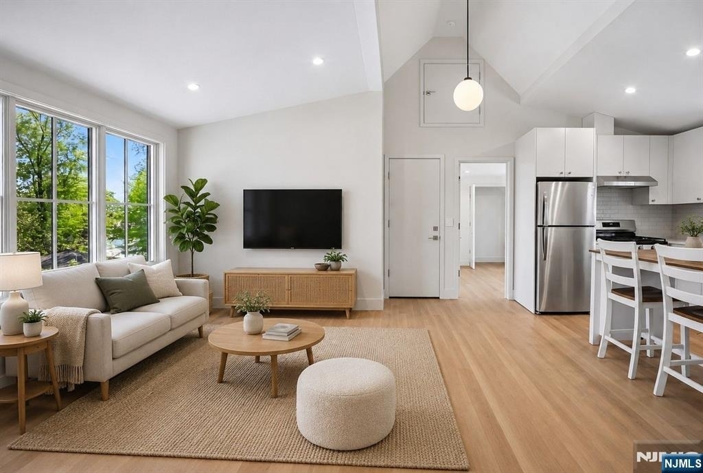 75 Midland - Photo 1