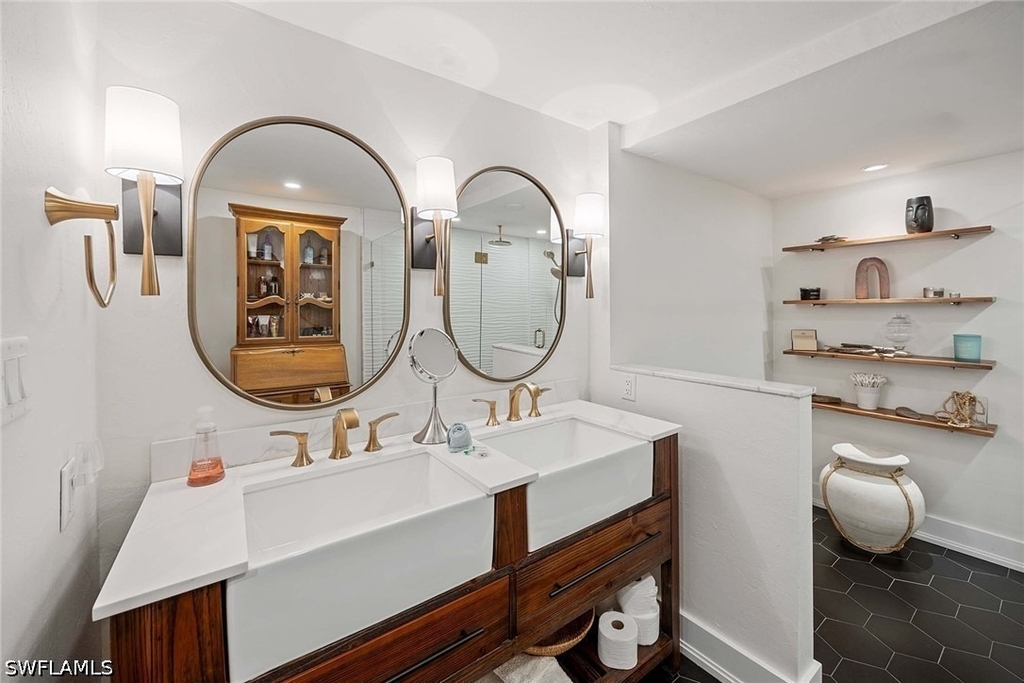 555 Park Shore Drive - Photo 20
