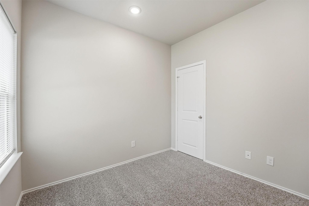 10176 Barberry Street - Photo 24