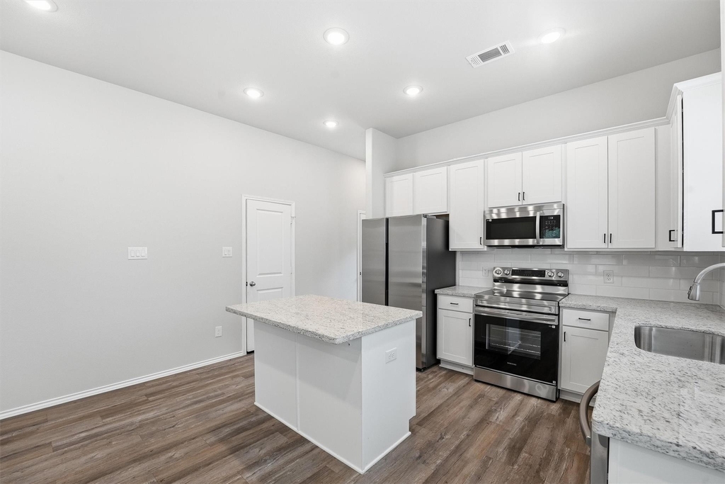10176 Barberry Street - Photo 8
