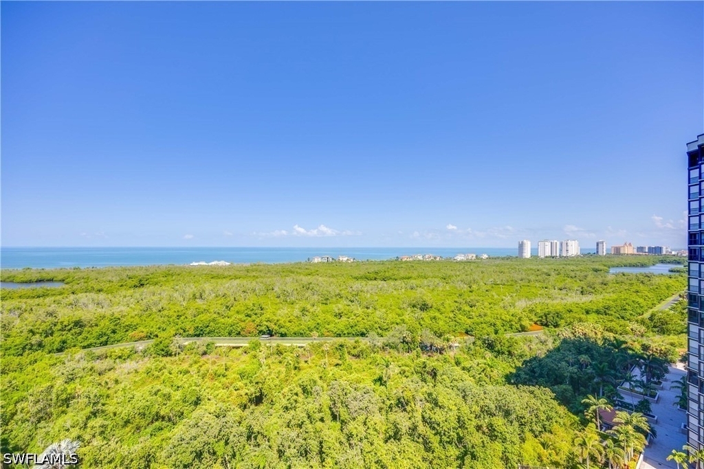 7117 Pelican Bay Boulevard - Photo 20