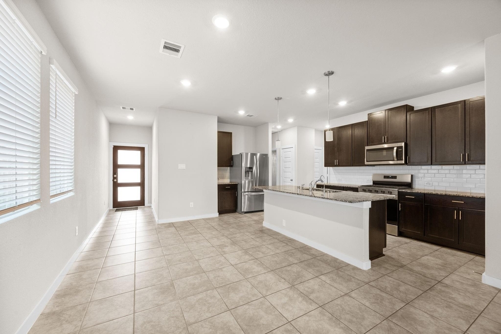 5547 Madden Lane - Photo 4