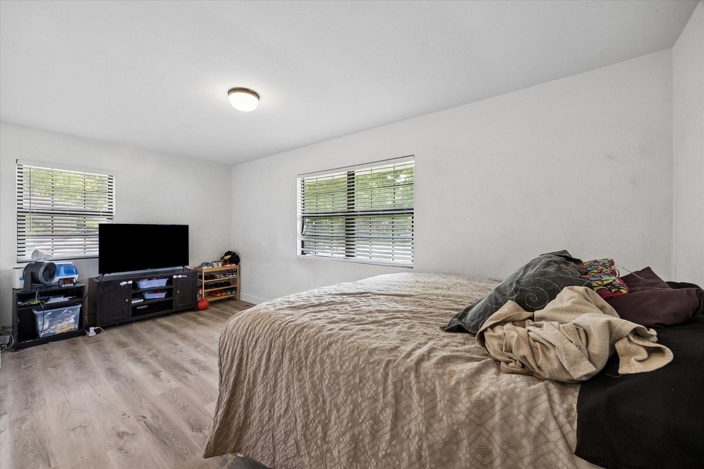 8510 Western Drive - Photo 4