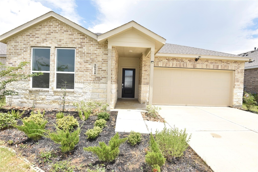 16618 Texas Palmetto Way - Photo 0