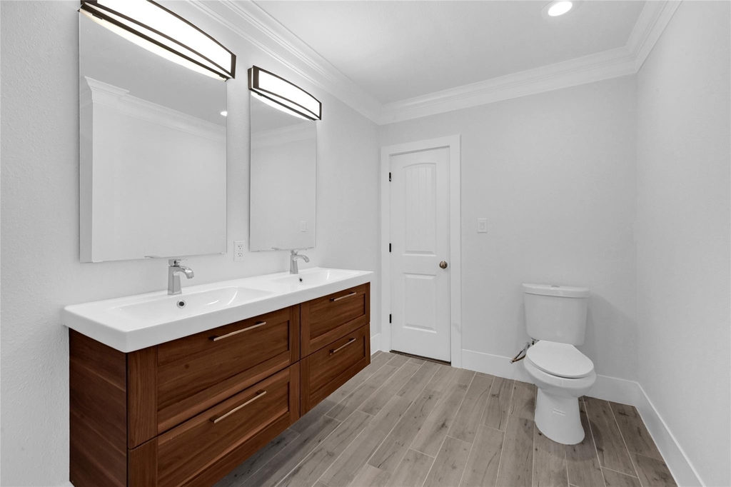 1633 Fourcade Street - Photo 4