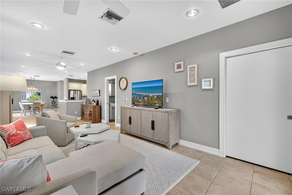 740 5th Avenue N - Photo 12
