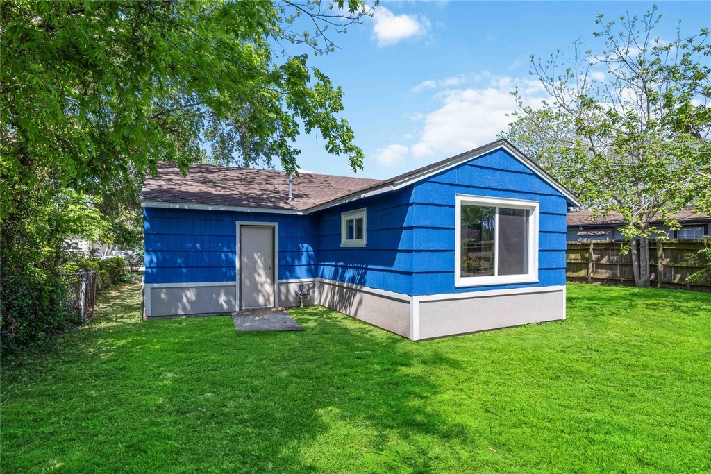 5206 Willow Glen Drive - Photo 14