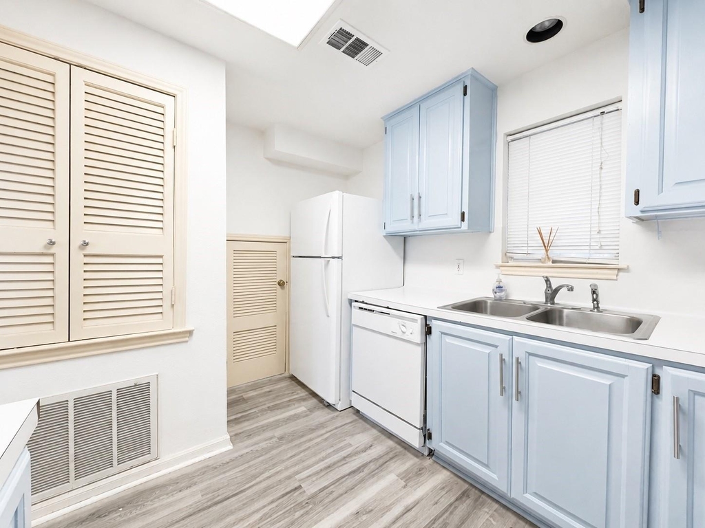 2529 Rio Grande Street - Photo 14