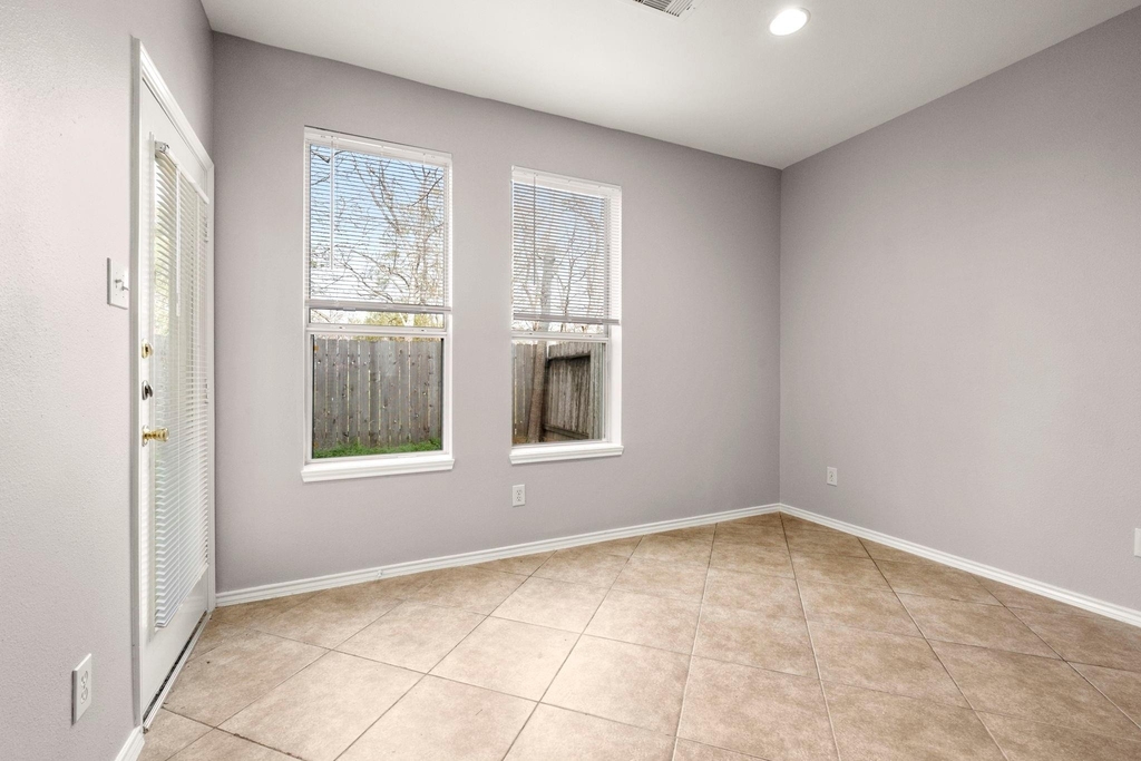 16546 Pentonshire Lane - Photo 8