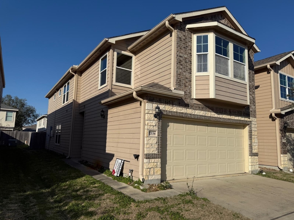 17134 Wilthorne Gardens Court - Photo 1