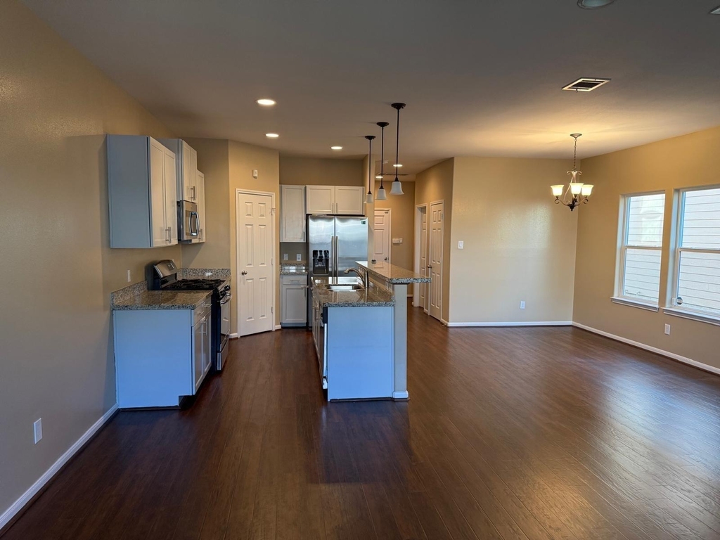 17134 Wilthorne Gardens Court - Photo 4