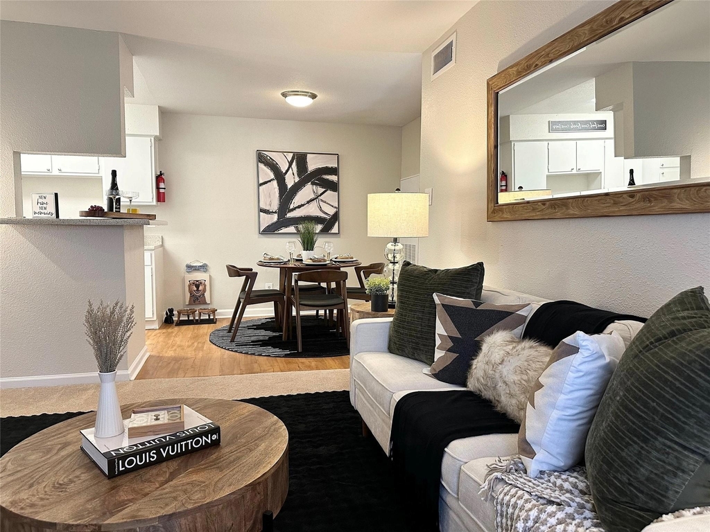 10601 Sabo Road - Photo 8