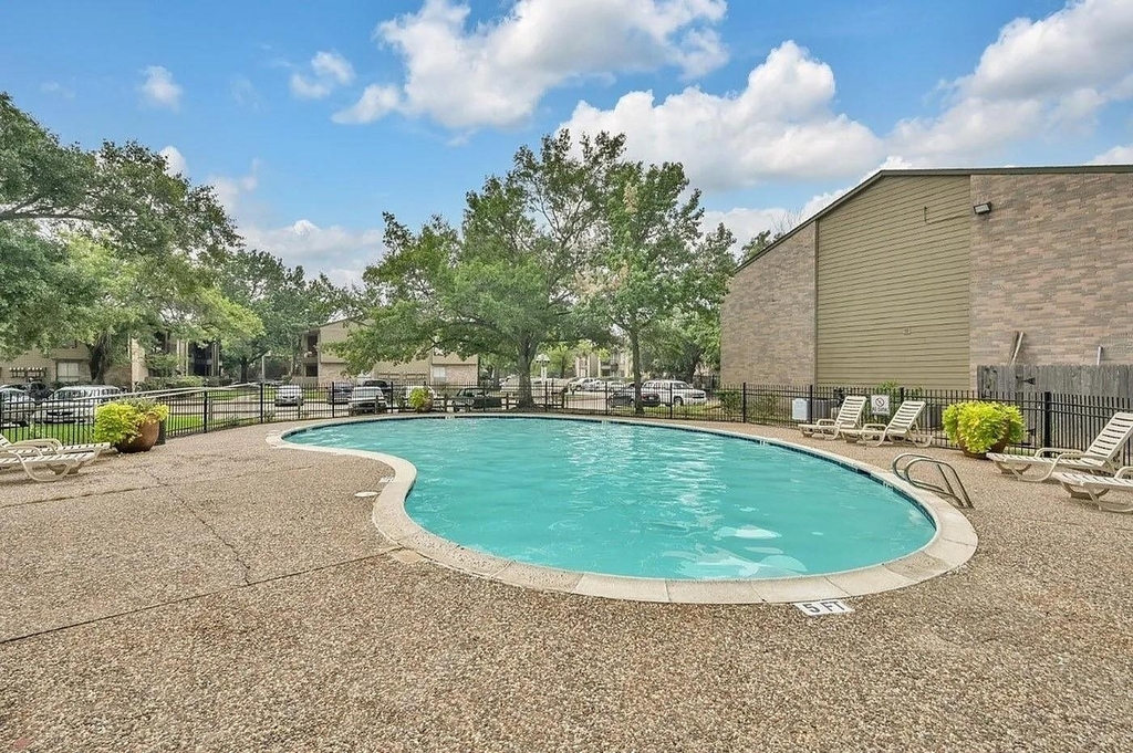 10601 Sabo Road - Photo 30