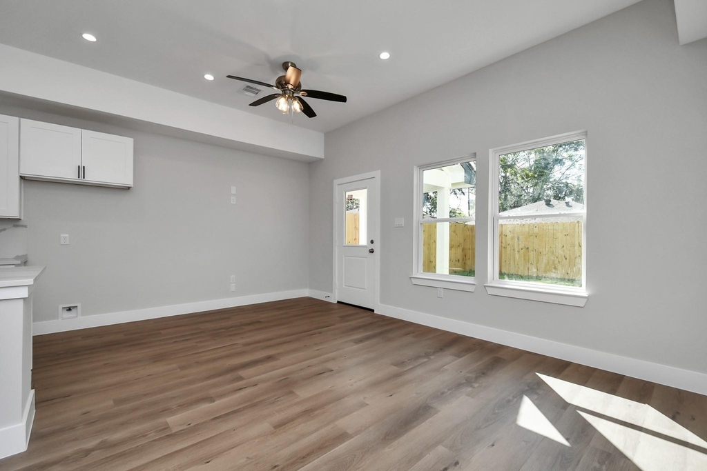 4706 Gunter Street - Photo 6