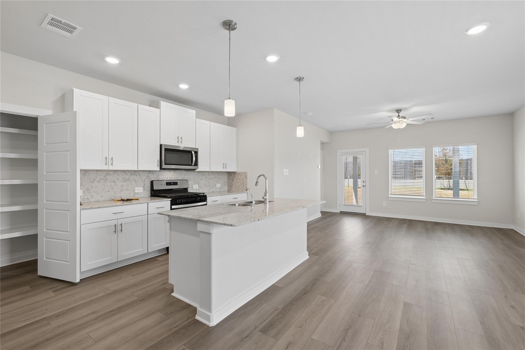 1722 Cayden Oak - Photo 3