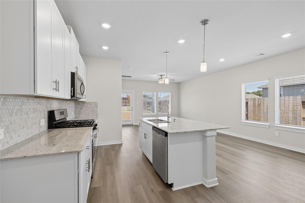 1722 Cayden Oak - Photo 2