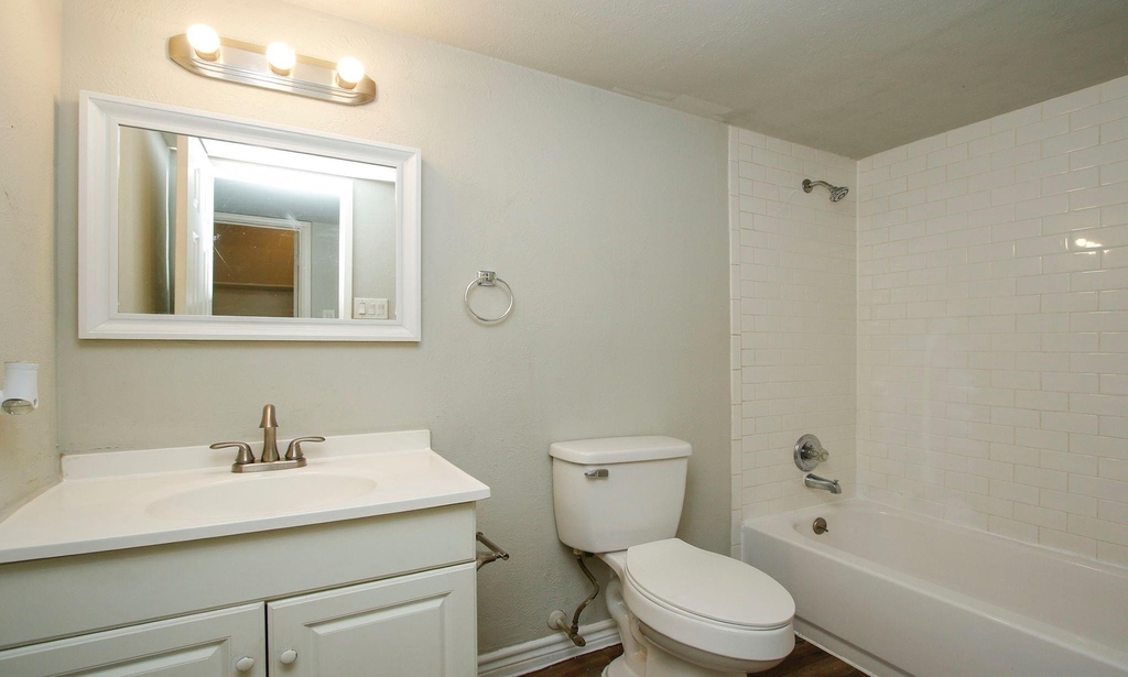 17626 Bullis Gap Drive - Photo 23