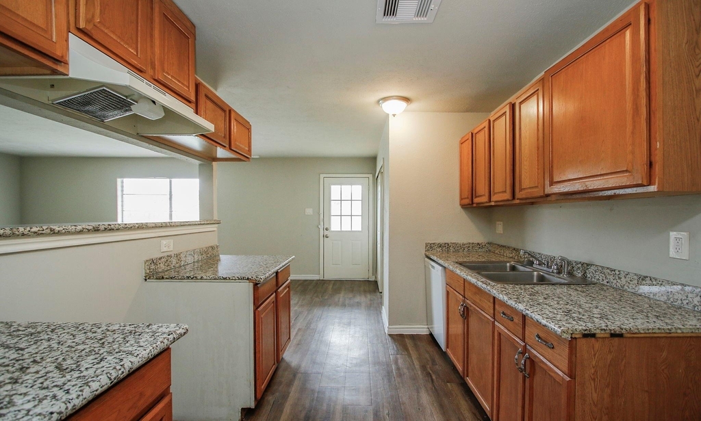 17626 Bullis Gap Drive - Photo 14