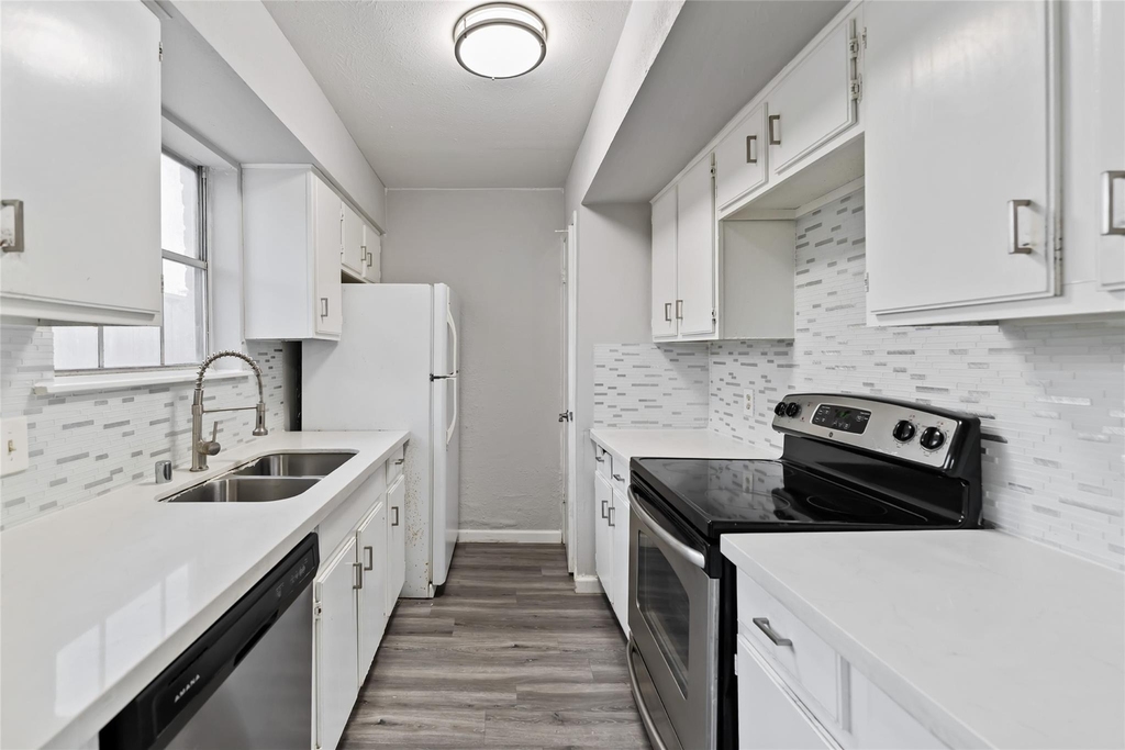 4154 Belle Park Drive - Photo 8