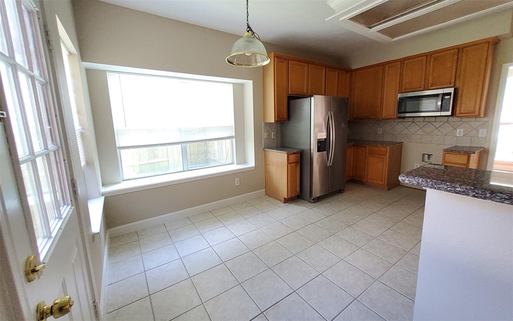 2707 Sun Beam Court - Photo 4