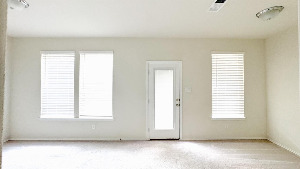 3123 Yukon Trace Drive - Photo 3