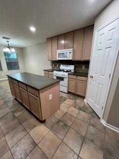 2239 Tourney Lane - Photo 8