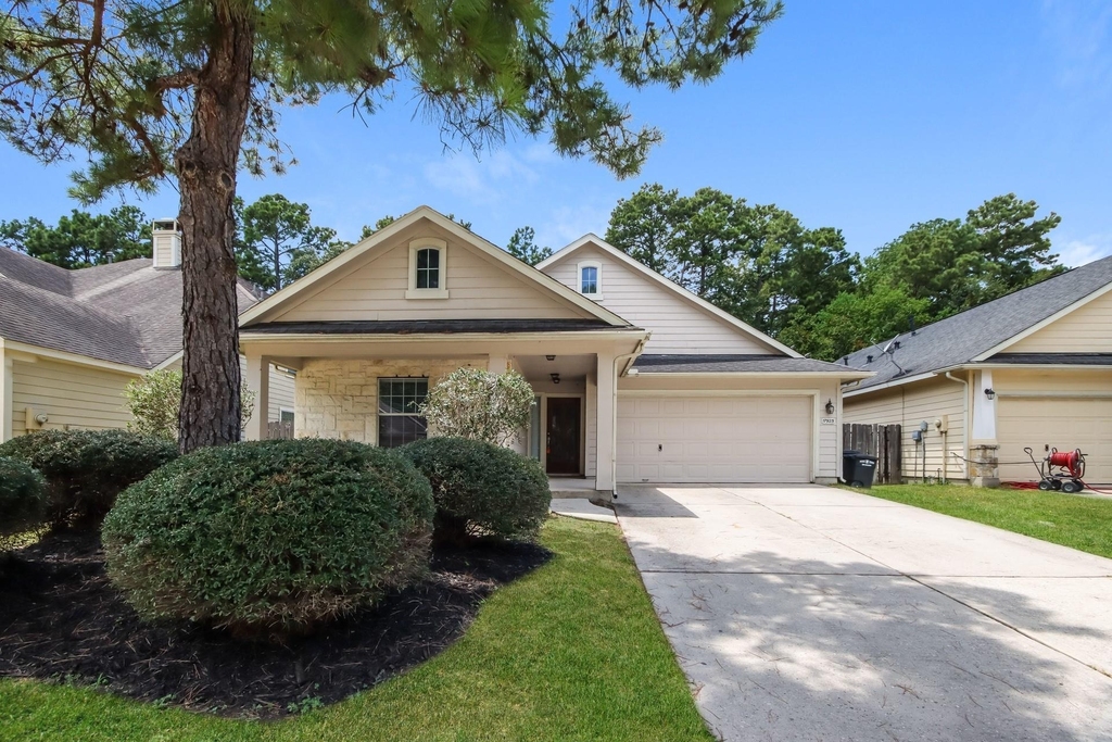 17923 Diamond Peak Court - Photo 1
