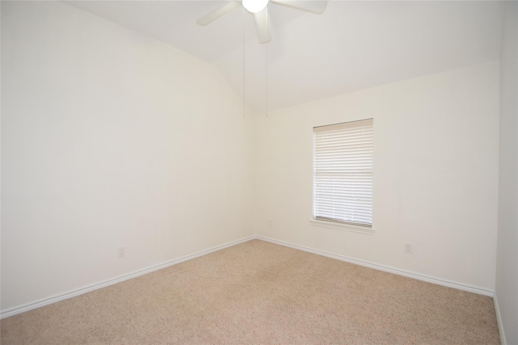 5726 Indigo Trails Drive - Photo 17
