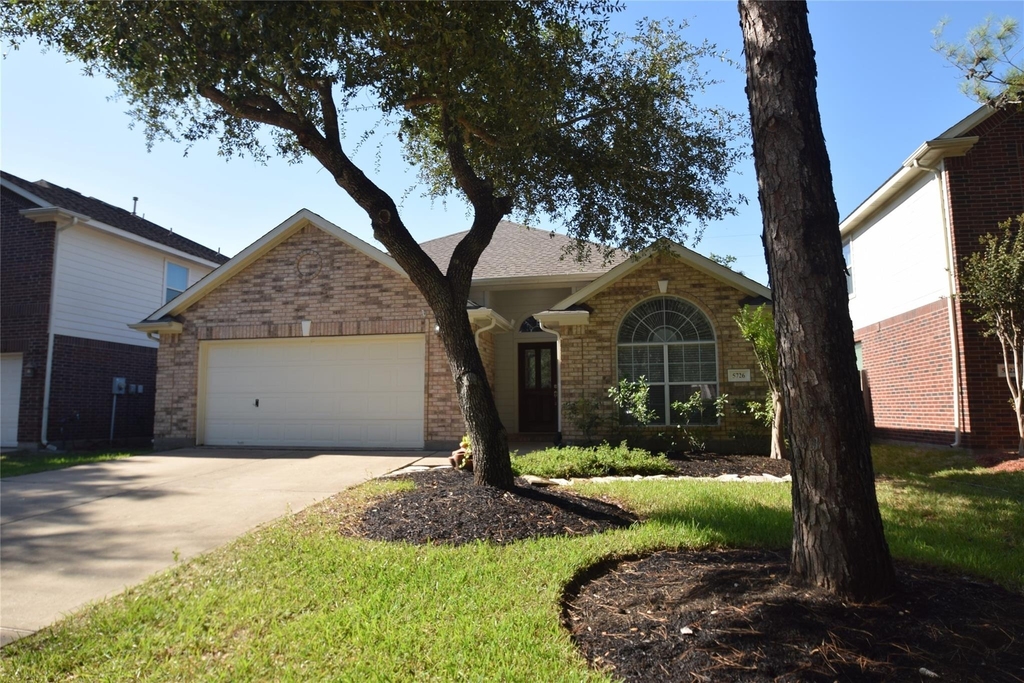 5726 Indigo Trails Drive - Photo 0