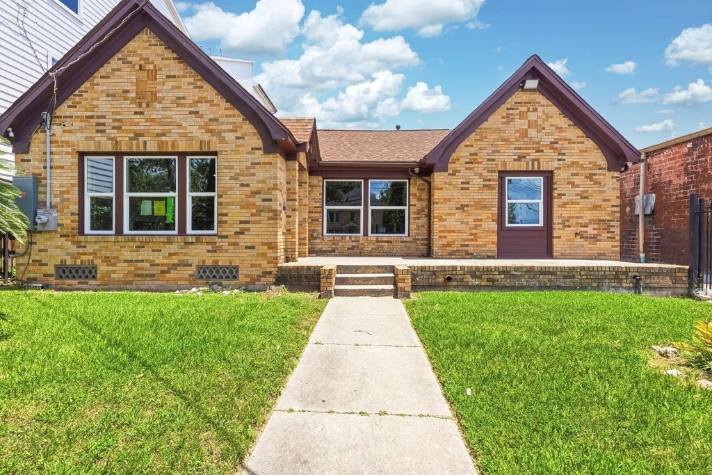 1825 Rosedale Street - Photo 0