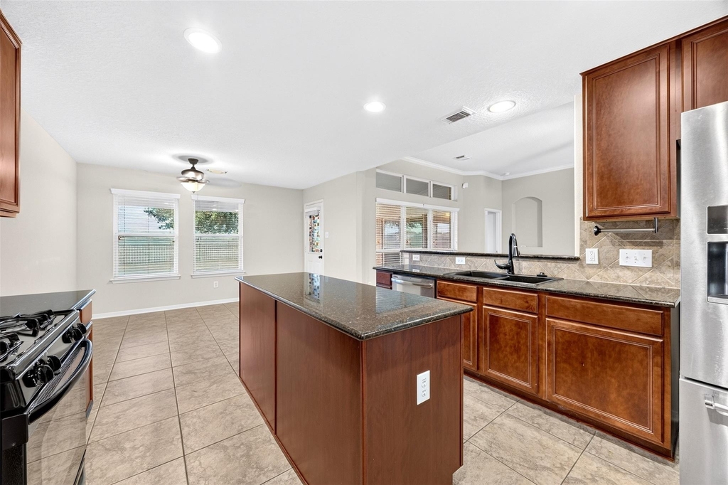 18631 Cypress Lake Village Drive - Photo 9
