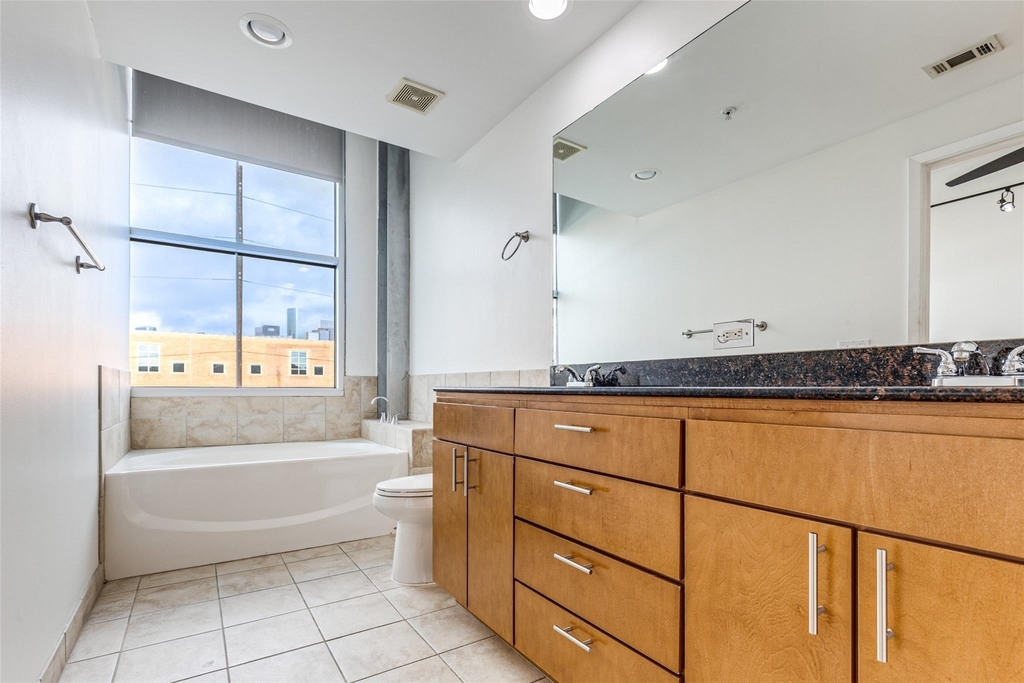 1312 Live Oak Street - Photo 12