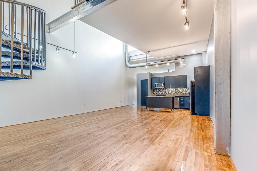 1312 Live Oak Street - Photo 3