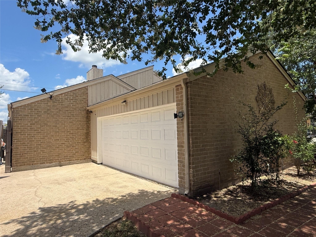 2358 Binley Drive - Photo 37
