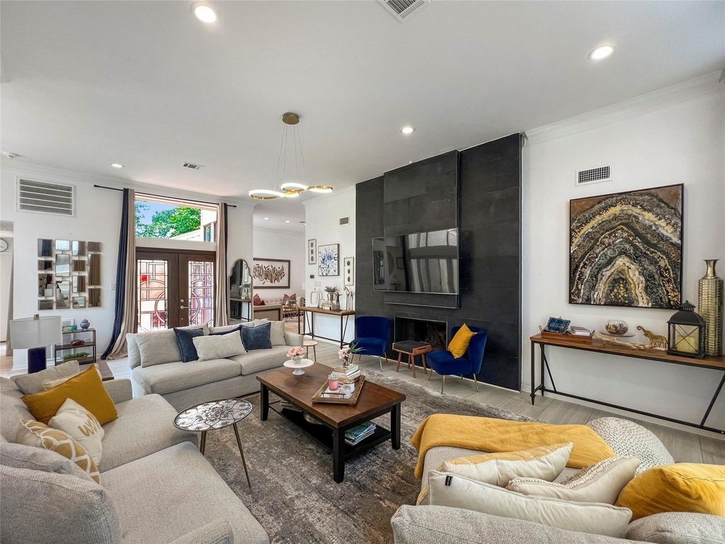 2358 Binley Drive - Photo 4