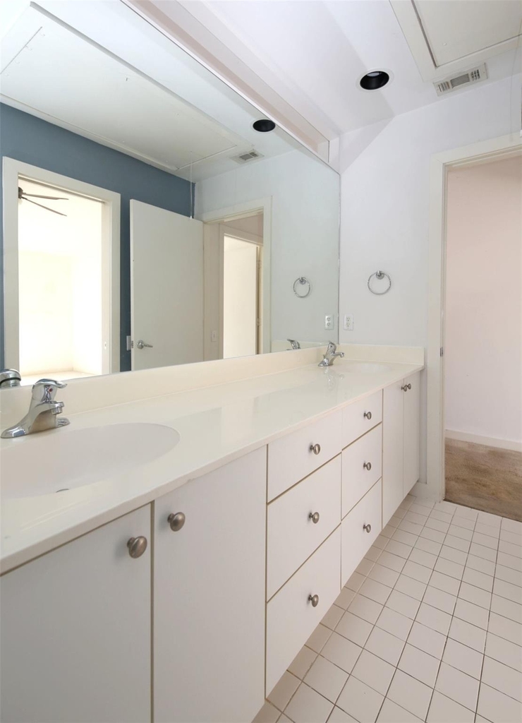 2819 Crawford - Photo 15