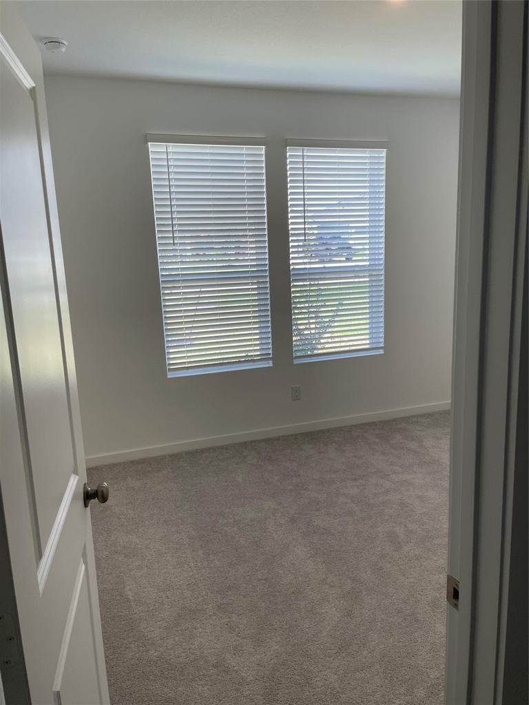545 Shoreview Drive - Photo 18