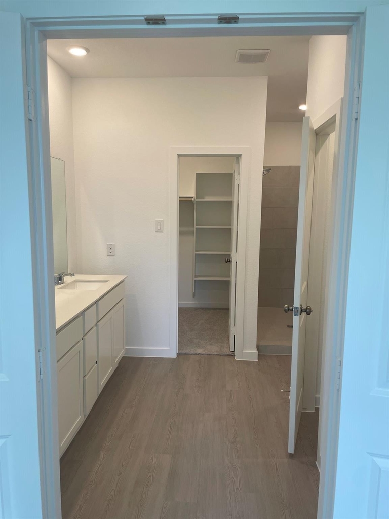 545 Shoreview Drive - Photo 10