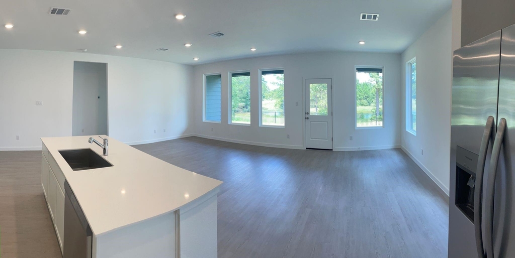 545 Shoreview Drive - Photo 8