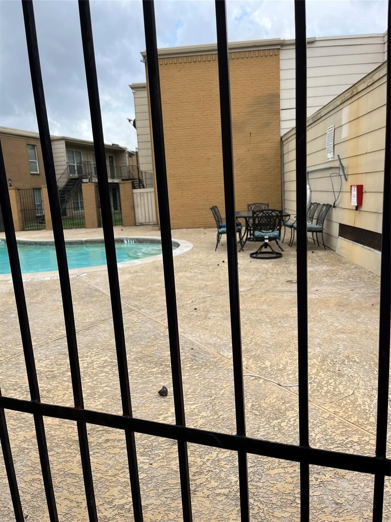 8100 Creekbend Drive - Photo 14