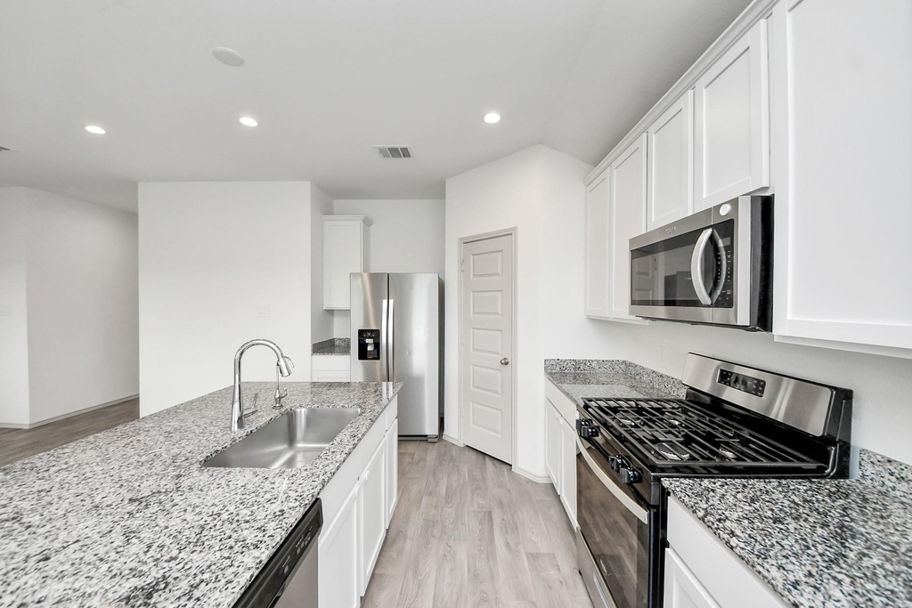 3521 Rockefeller Road - Photo 15