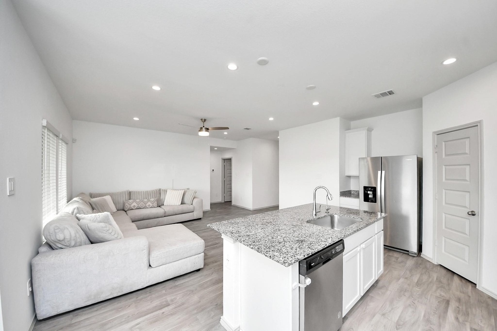 3521 Rockefeller Road - Photo 14