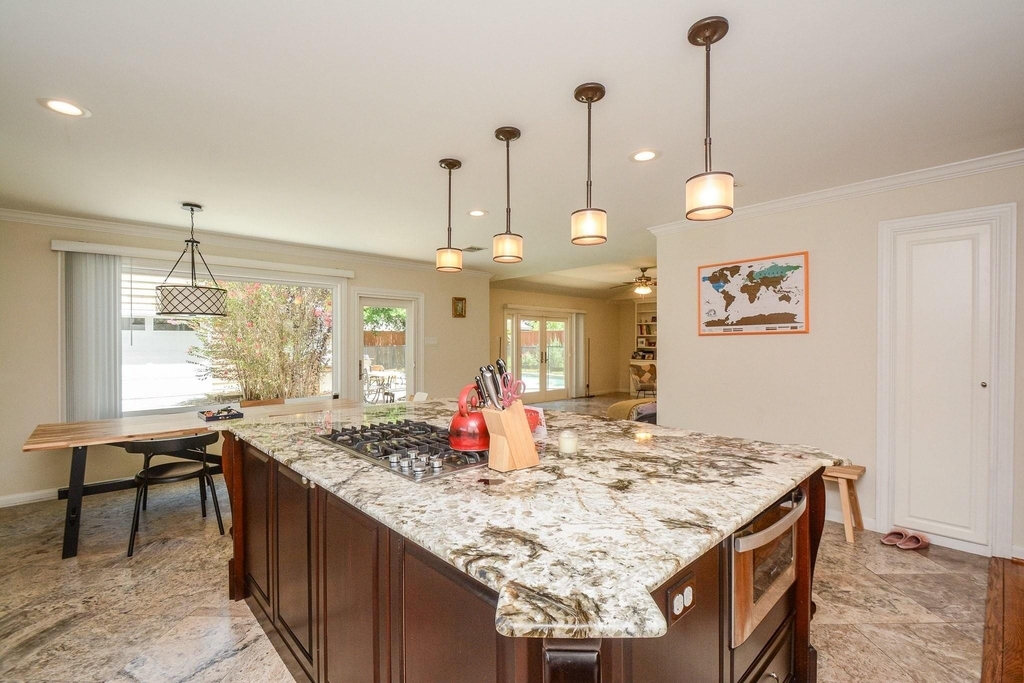 9906 Cedardale Drive - Photo 13